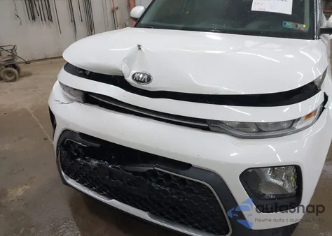 2020 Kia Soul Lx z USA, uszkodzony, nr VIN KNDJ23AU6L7005247